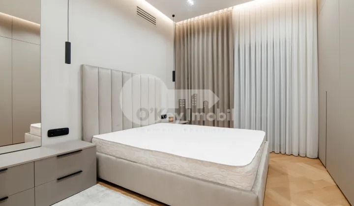 Penthouse, Centru, BUJORILOR