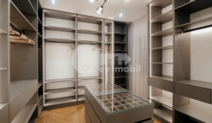 Penthouse, Centru, BUJORILOR