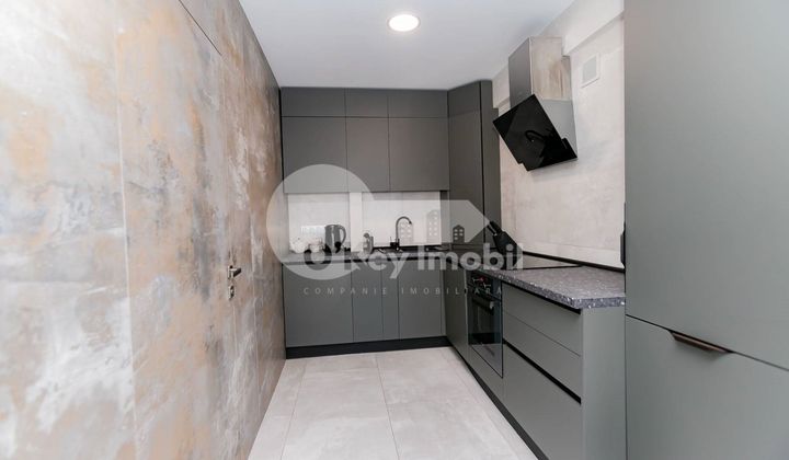 Квартира, Телецентр, КОНСТАНТИН ВЫРНАВ