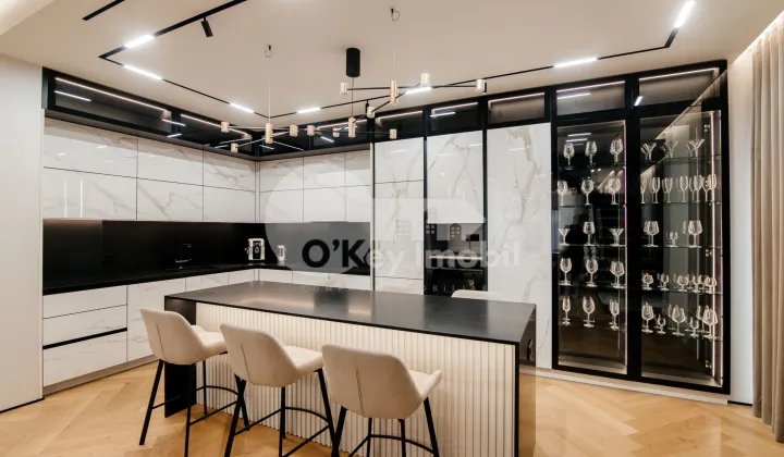 Penthouse, Centru, BUJORILOR