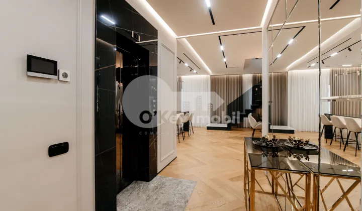 Penthouse, Centru, BUJORILOR