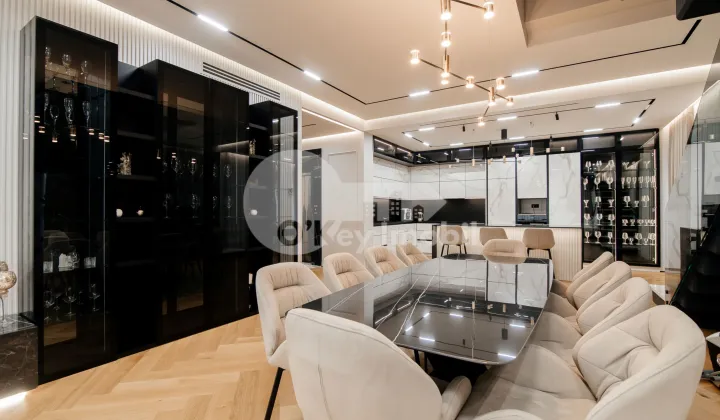 Penthouse, Centru, BUJORILOR