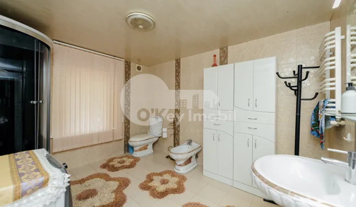 Дом, КОЖУШНА