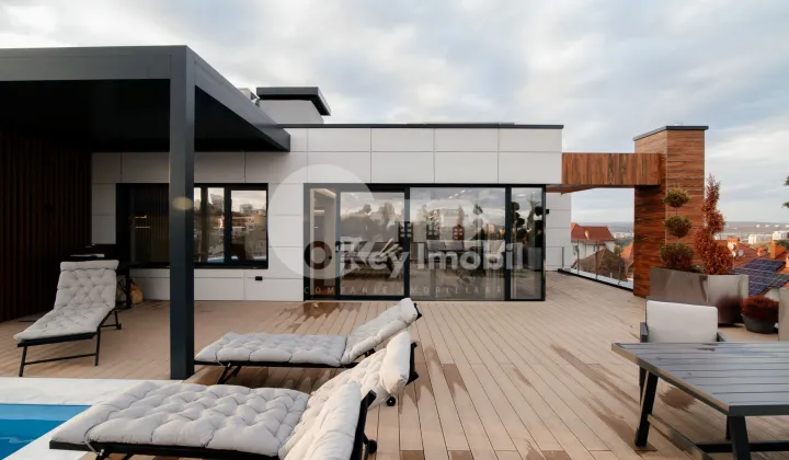 Penthouse, Centru, BUJORILOR