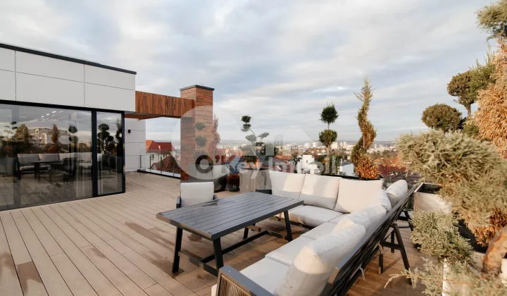 Penthouse, Centru, BUJORILOR