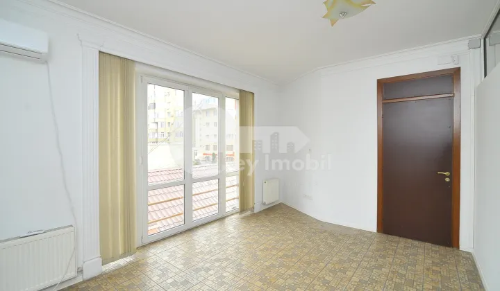 Офис, Центр, ТОМА ЧОРБЭ