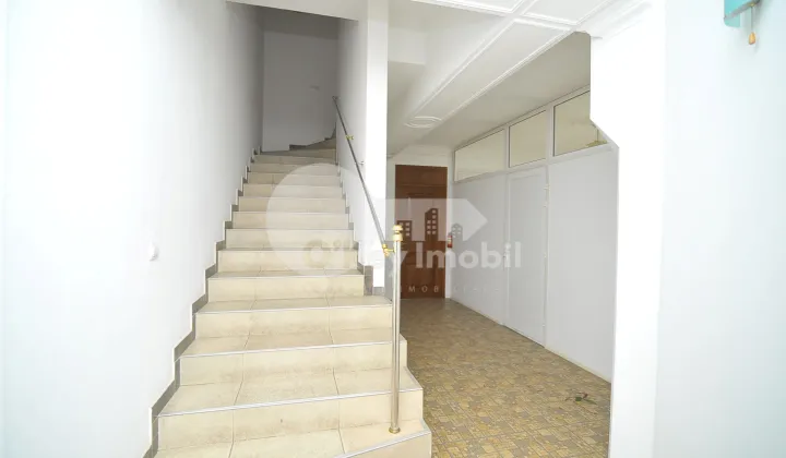 Офис, Центр, ТОМА ЧОРБЭ