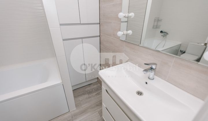 Apartament, Centru, MELESTIU
