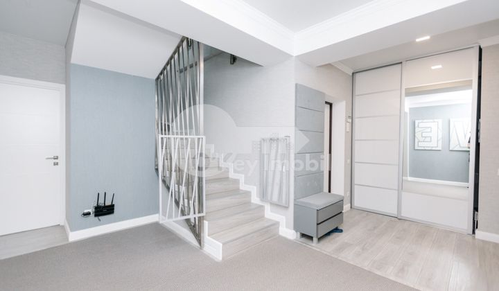 Apartament, Centru, MELESTIU