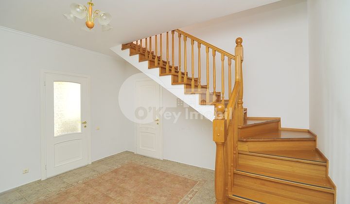 Casă - str-la Mihai Eminescu - Botanica