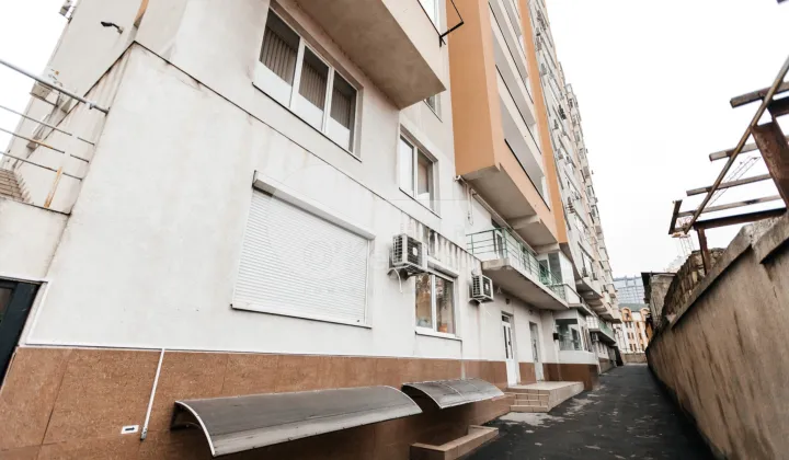 Офис — ул. Петру Рареш — Центр