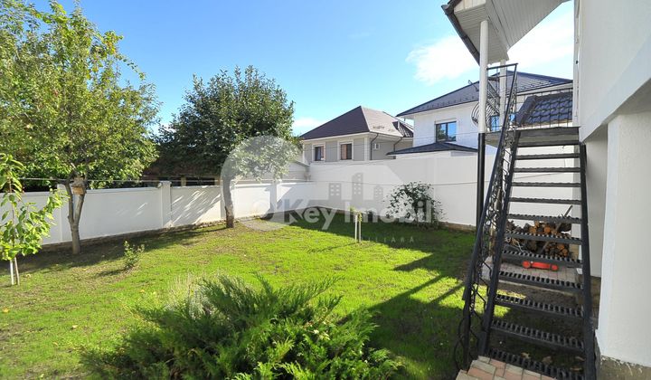 Дом, Центр, НУКАРИЛОР