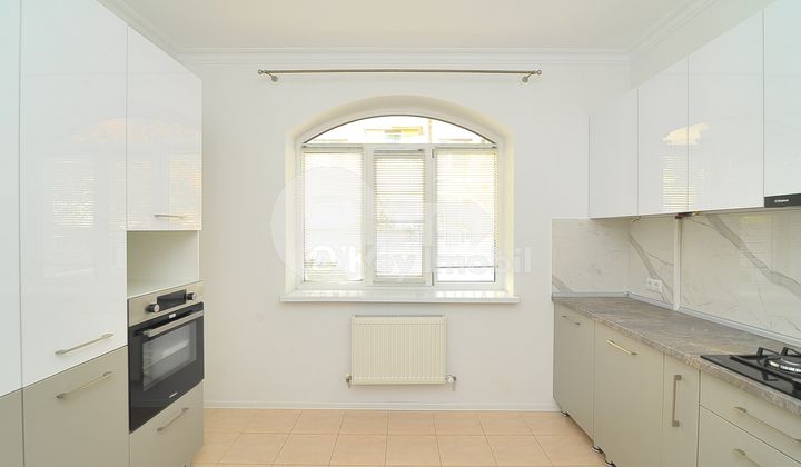 Дом, Центр, НУКАРИЛОР