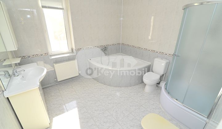 Дом, Центр, НУКАРИЛОР