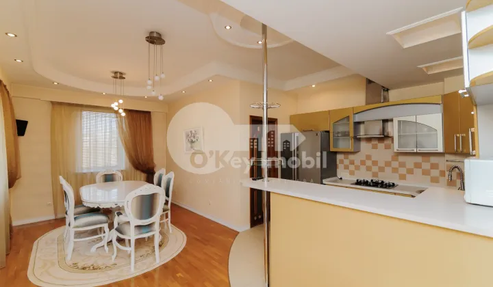 Квартира, Центр, A. ПУШКИНА