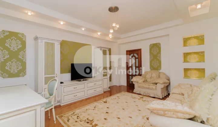 Квартира, Центр, A. ПУШКИНА