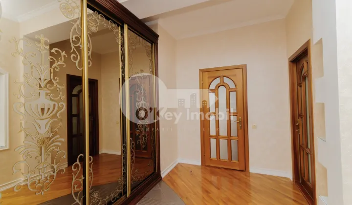 Квартира, Центр, A. ПУШКИНА