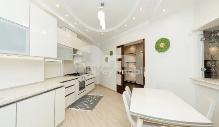 Apartament, Centru, VALEA TRANDAFIRILOR