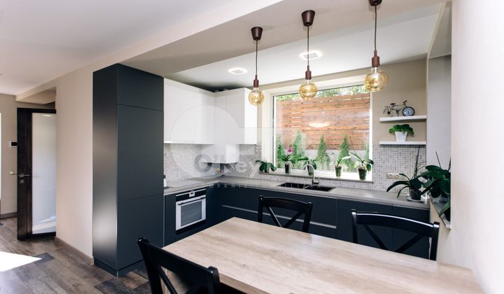 Townhouse, Centru, ANTON CRIHAN