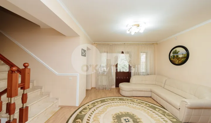 Дом, Центр, ДЫМБУЛУЙ