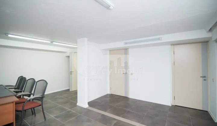 Комм. помещение, Центр, КОЛУМНА