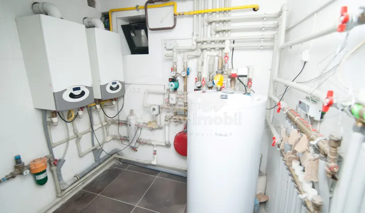 Комм. помещение, Центр, КОЛУМНА