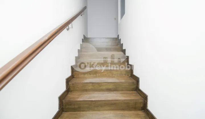 Комм. помещение, Центр, КОЛУМНА