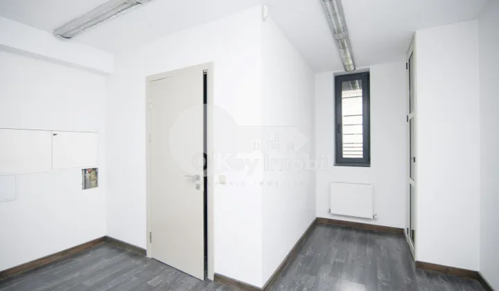 Комм. помещение, Центр, КОЛУМНА