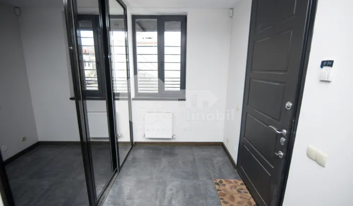 Комм. помещение, Центр, КОЛУМНА