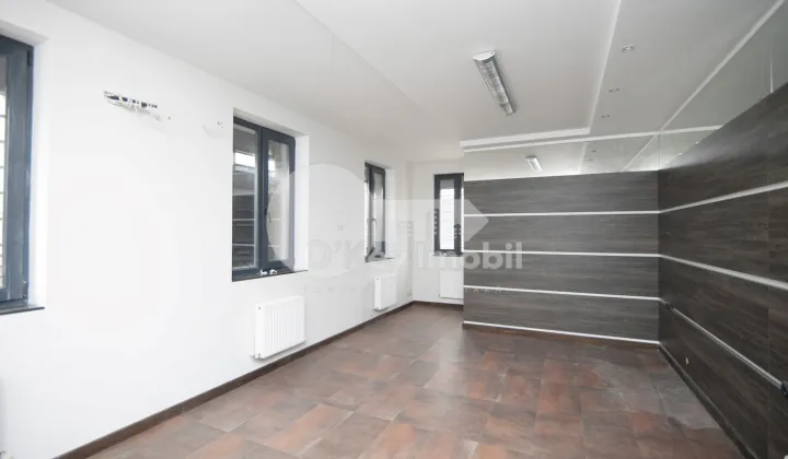 Комм. помещение, Центр, КОЛУМНА