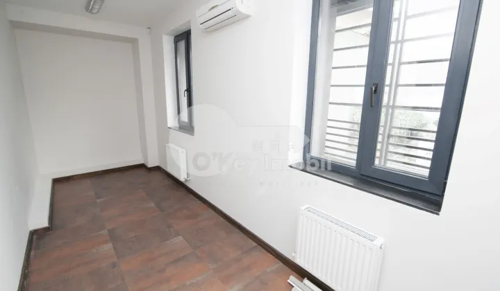 Комм. помещение, Центр, КОЛУМНА