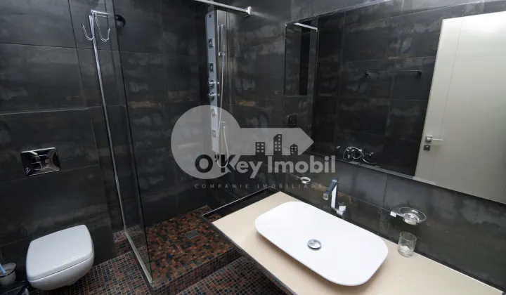 Комм. помещение, Центр, КОЛУМНА