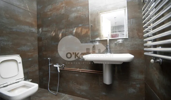 Комм. помещение, Центр, КОЛУМНА