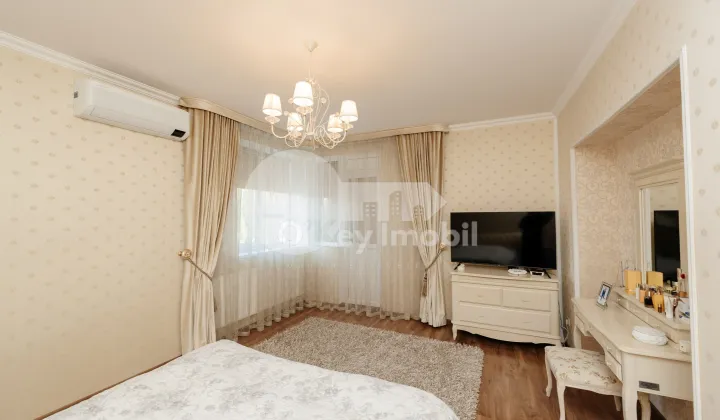 Дом, Буюканы, ИОН ЛУКА КАРАДЖАЛЕ