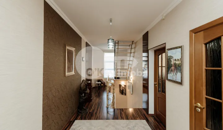 Дом, Буюканы, ИОН ЛУКА КАРАДЖАЛЕ