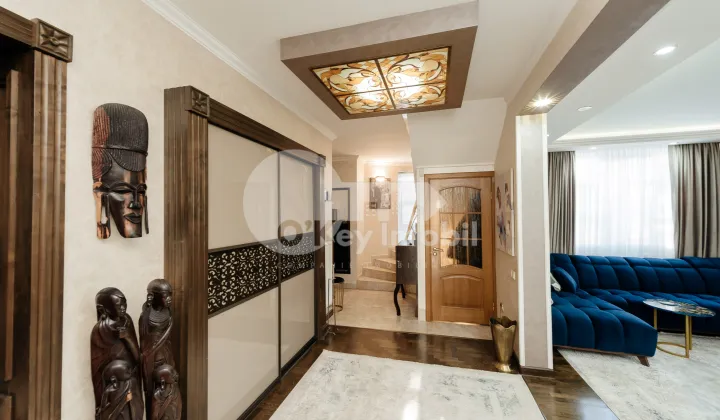 Дом, Буюканы, ИОН ЛУКА КАРАДЖАЛЕ