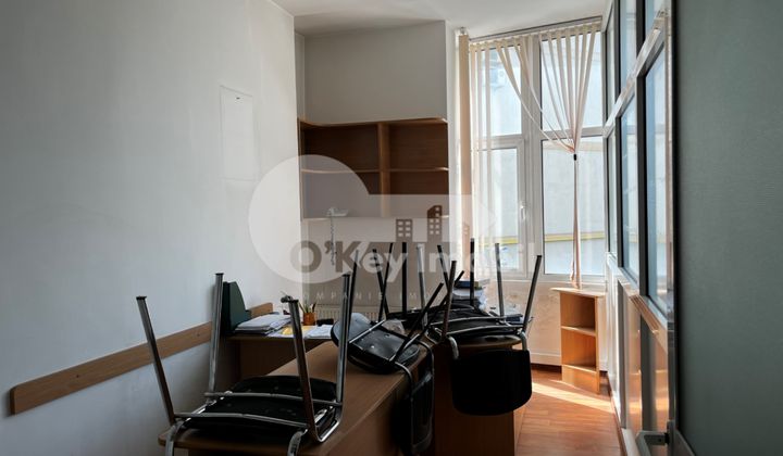 Офис, Центр, МИХАЙ ЕМИНЕСКУ