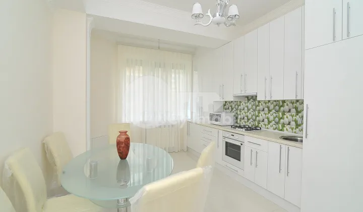 Apartament, Centru, LEV TOLSTOI