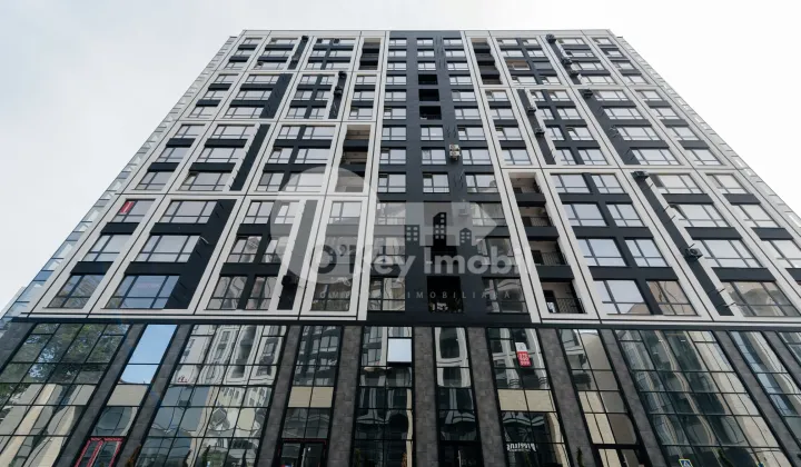 Oficiu, Buiucani, GHENADIE IABLOCIKIN