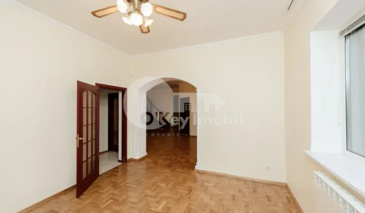 Дом, Телецентр, ВАЛЕРИУ КУПЧА