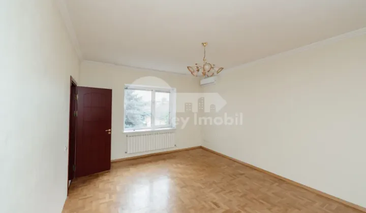 Дом, Телецентр, ВАЛЕРИУ КУПЧА