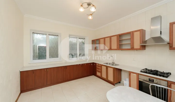 Комм. помещение, Телецентр, ВАЛЕРИУ КУПЧА