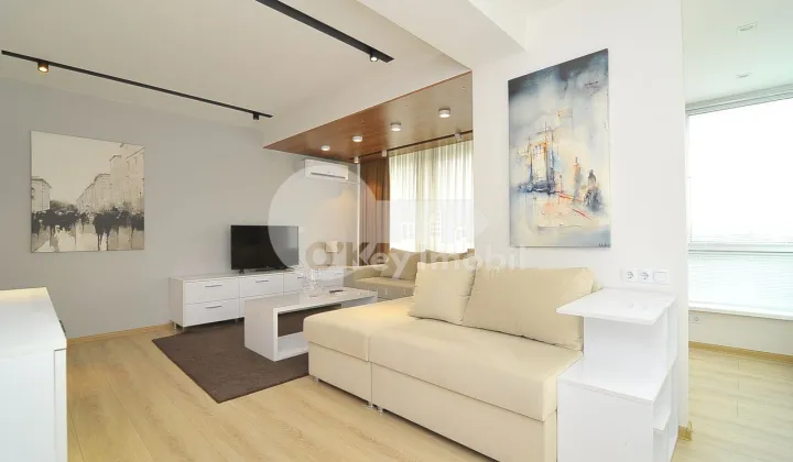 Apartament, Centru, MELESTIU