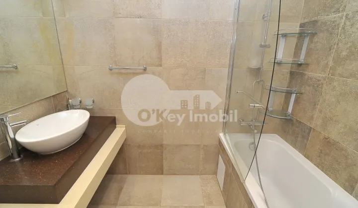 Apartament, Centru, MELESTIU