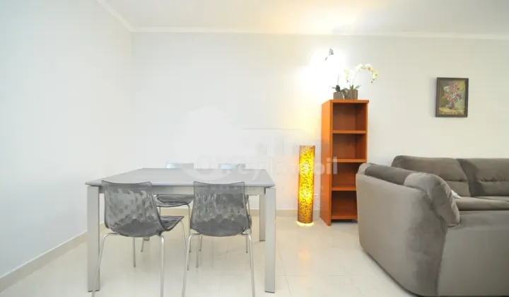 Apartament, Centru, PETRU MOVILĂ