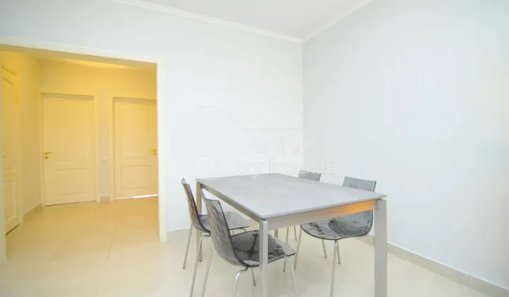 Apartament, Centru, PETRU MOVILĂ