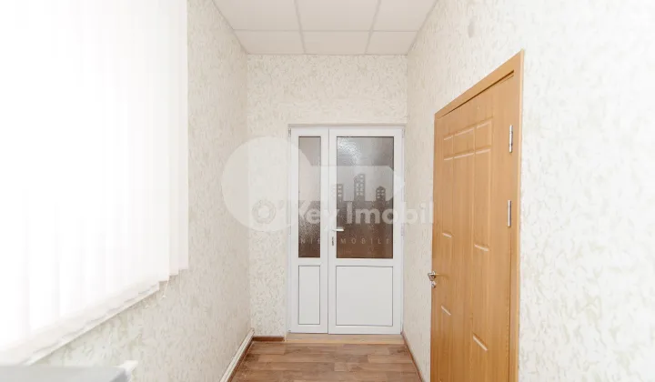 Офис, Центр, ПЕТРУ МОВИЛЭ