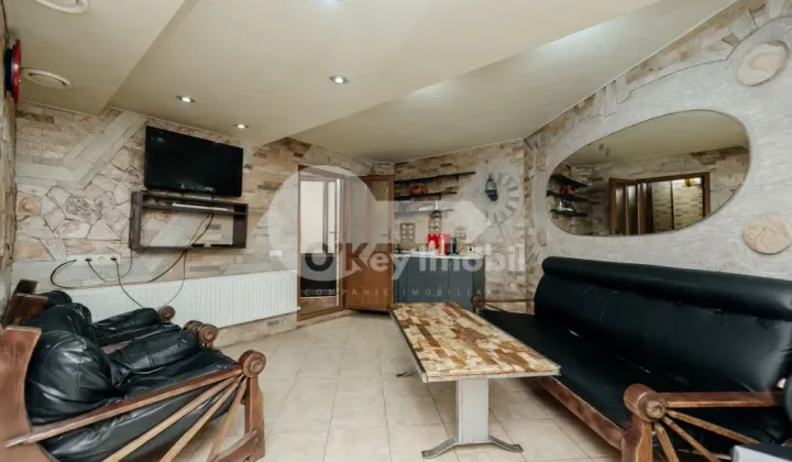 Комм. помещение, Центр, ВАЛЕРИУ КУПЧА