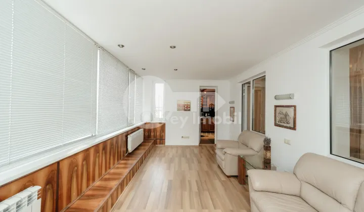 Apartament, Buiucani, GEORGE CĂLINESCU