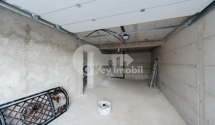 Дом, ПОЯНА ДОМНЯСКЭ